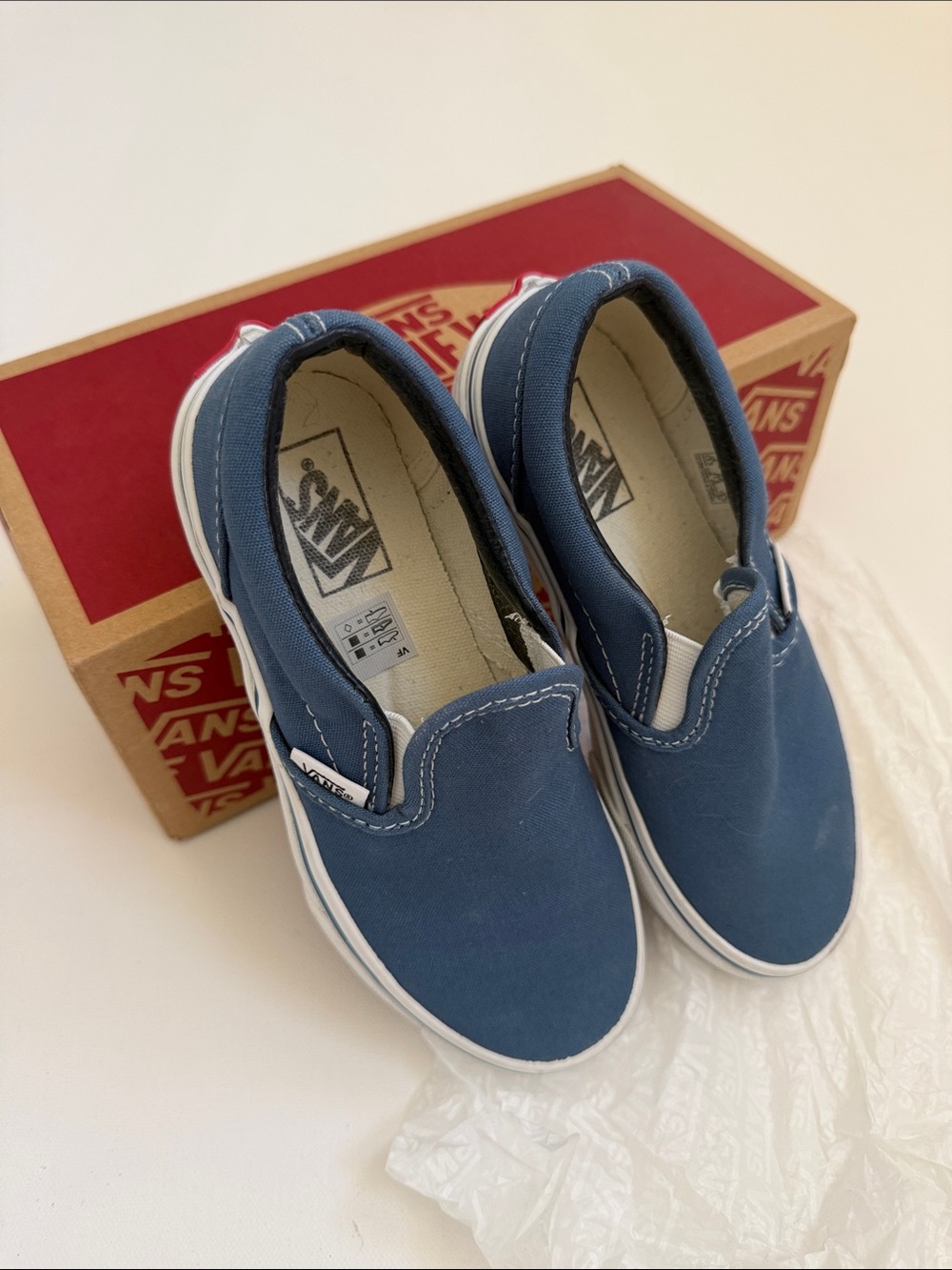 Vans Kids Classic Slip-On in Blue and White - Big Kids 1 ⚡️